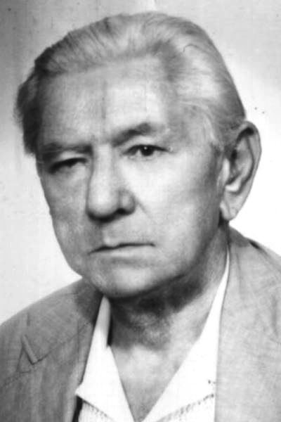 Leon Pietraszkiewicz as Piasecki in Rzeczywistość