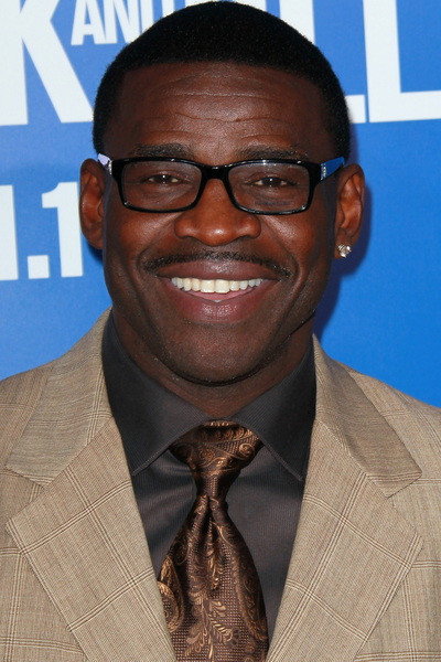 Michael Irvin as Self in Shaq's All Star Comedy Roast 2: Emmitt Smith