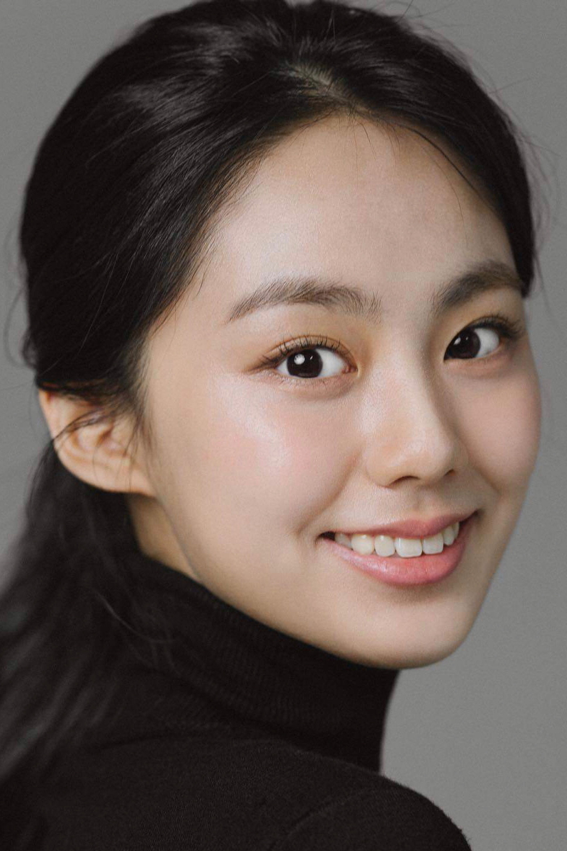 이서연 as Bora in The World of Us