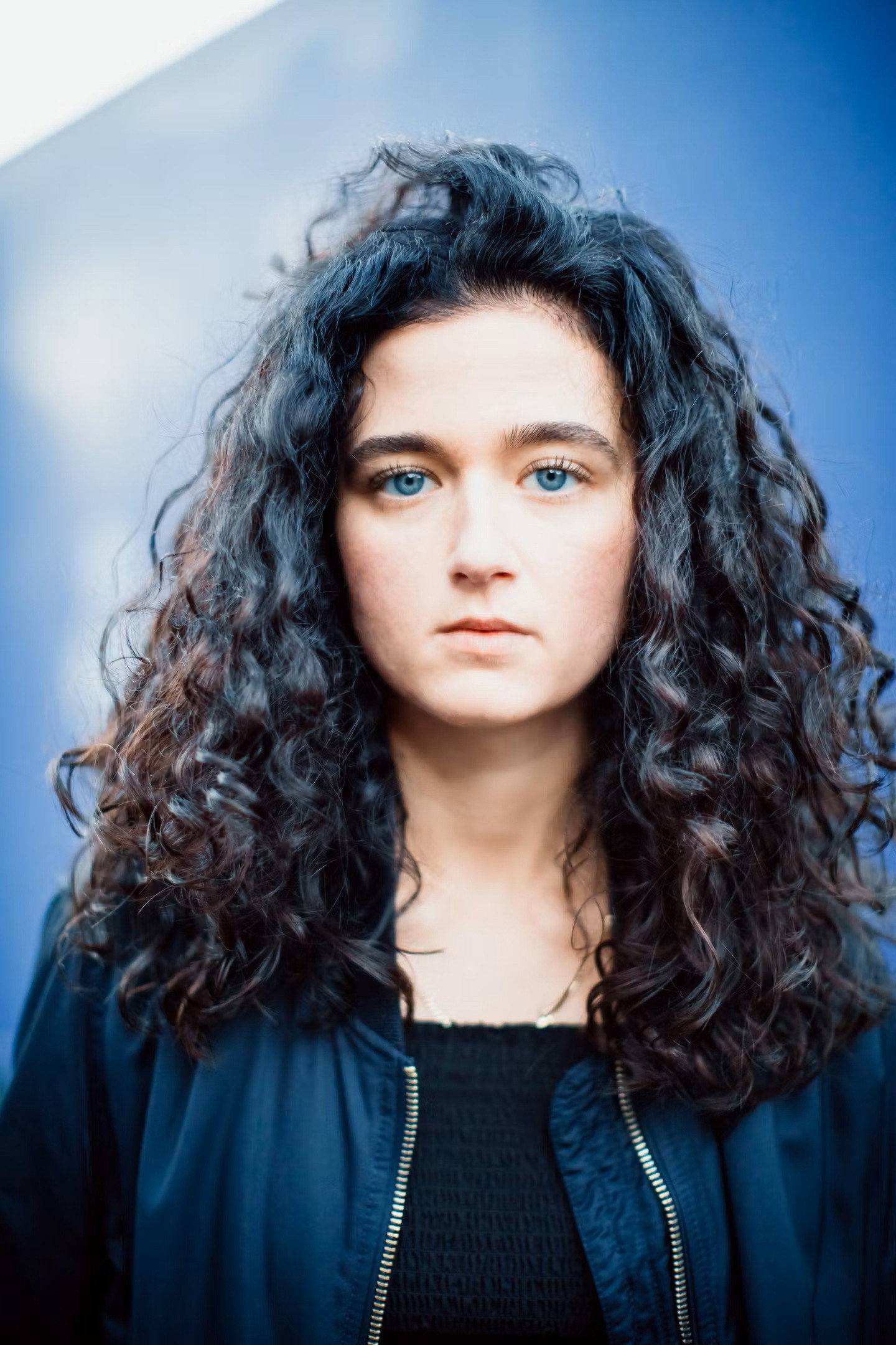 Sofia Koliofotos as Hekate in Rembetis – Die Geisterjäger