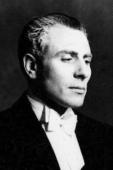 Jean Davy as Trousselier in Ces grappes de ma vigne