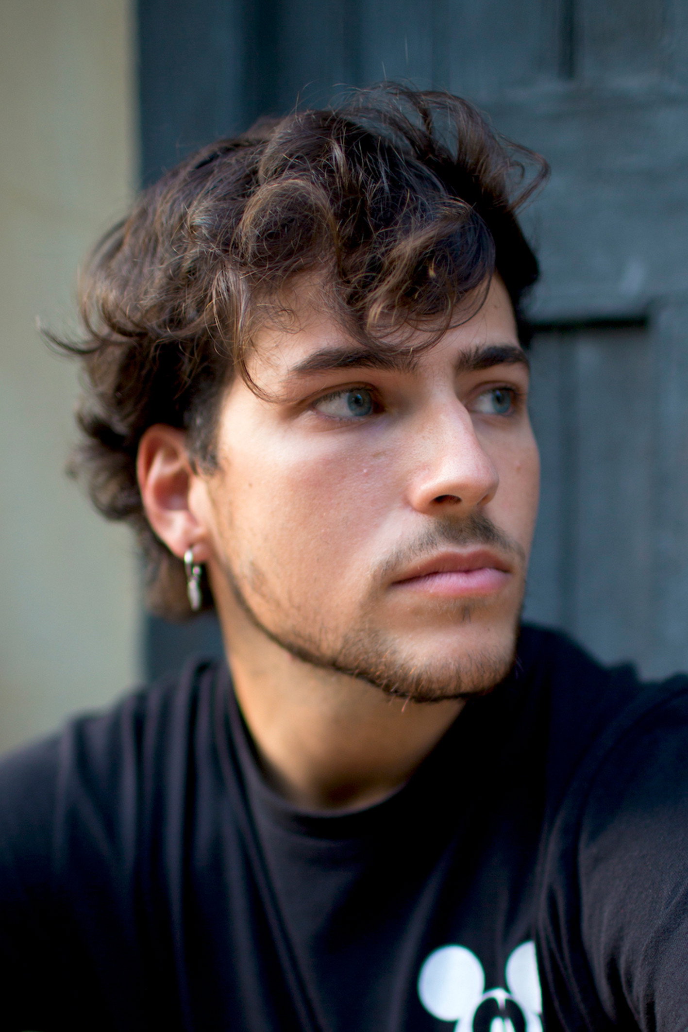 Pelayo Carrizo as Luca in Sunset in Paris