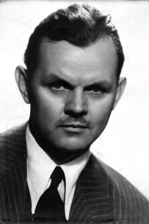 Lawrence Tibbett as Anthony Allen in Under Your Spell
