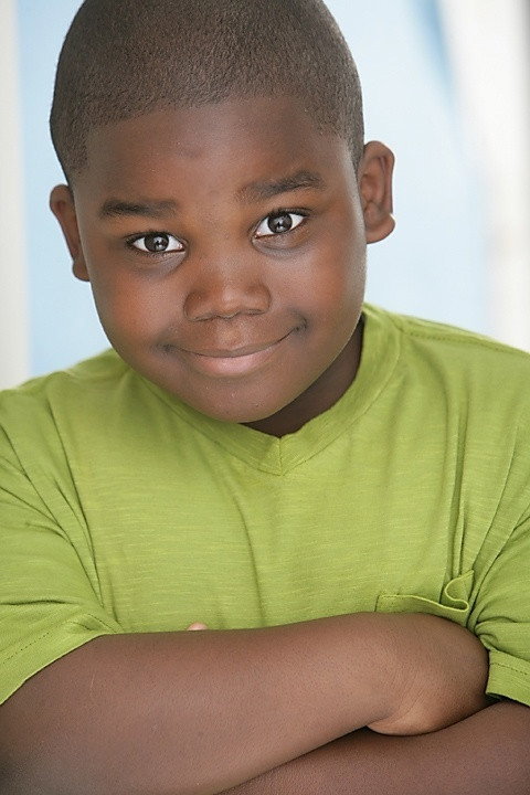 Bryant Tardy as Cole (voice) in Leo 2