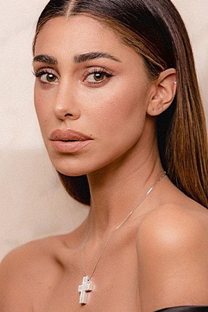 Belén Rodríguez as Conduttore in Colorado