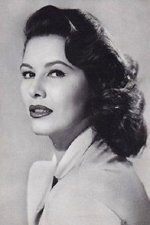 Janet Vidor as Giulia in Song of Naples