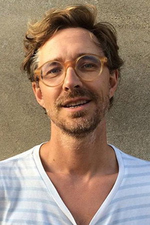 Erlend Øye as Himself in La primavera della mia vita