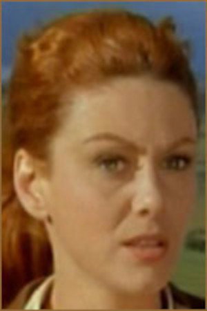 Gloria Fernán Osuna as María Rodrigo in La cuarta ventana