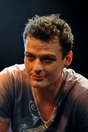 Marcin Rój as Commisary Santiago in Hidden City