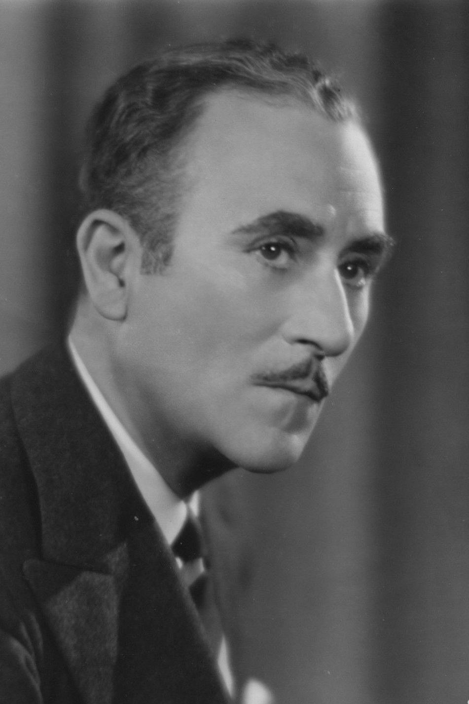John Halliday as Seth Lord in The Philadelphia Story