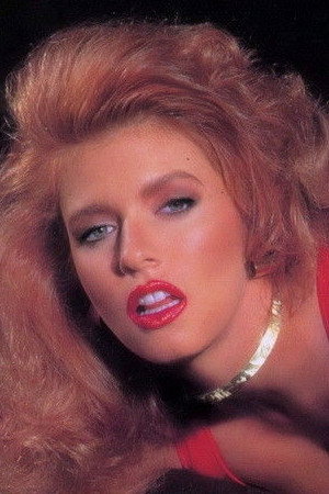 Teri Diver as Maxine in All That Glitters