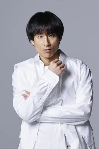 なだぎ武 as Takashi Oshiro in Love Is for the Dogs