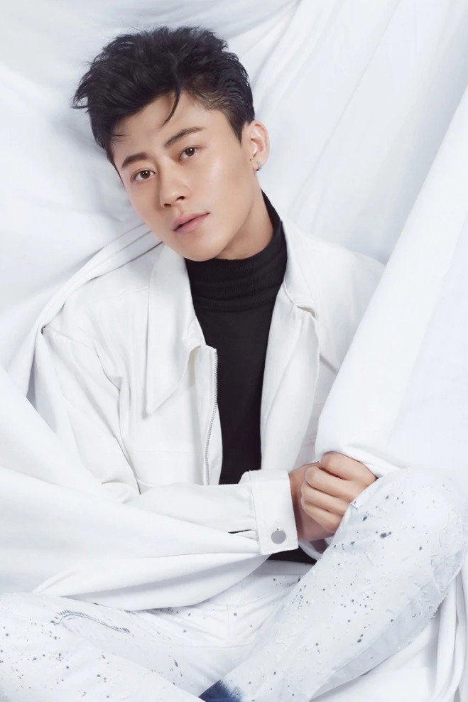Ji Dongran as Zha Long in Candle in the Tomb: The Worm Valley