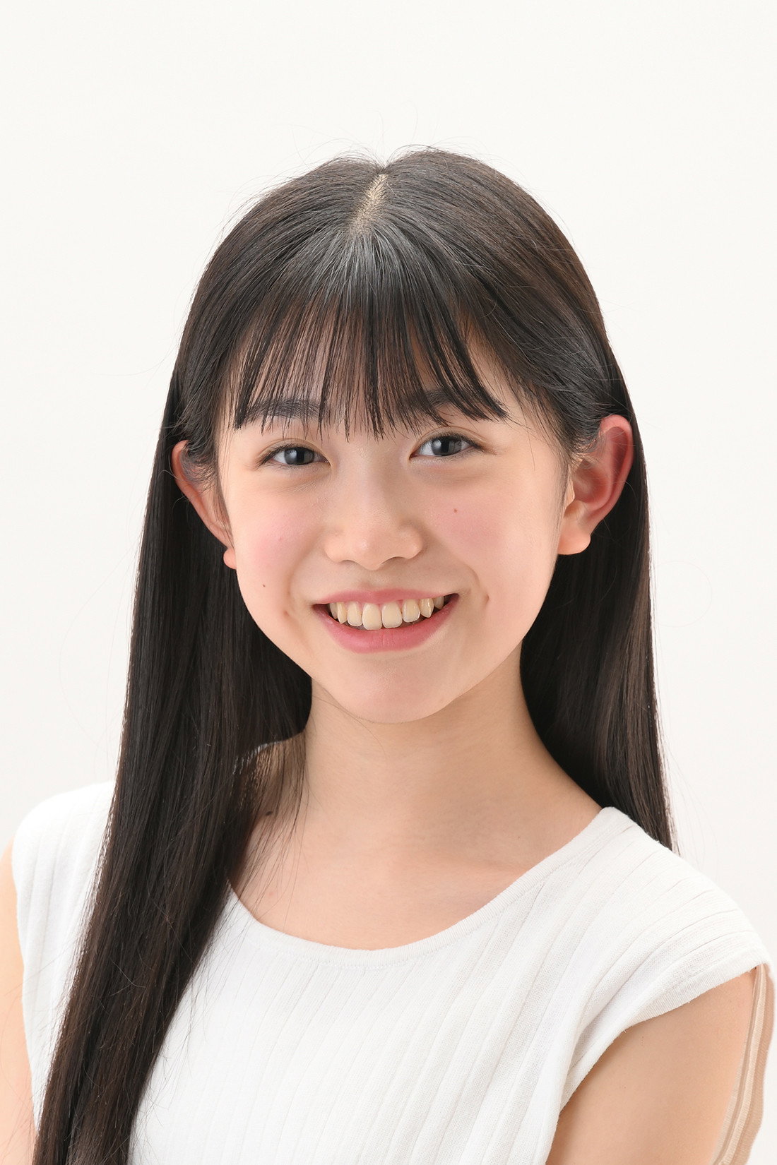 五藤希愛 as Karin (voice) in Ghost Cat Anzu