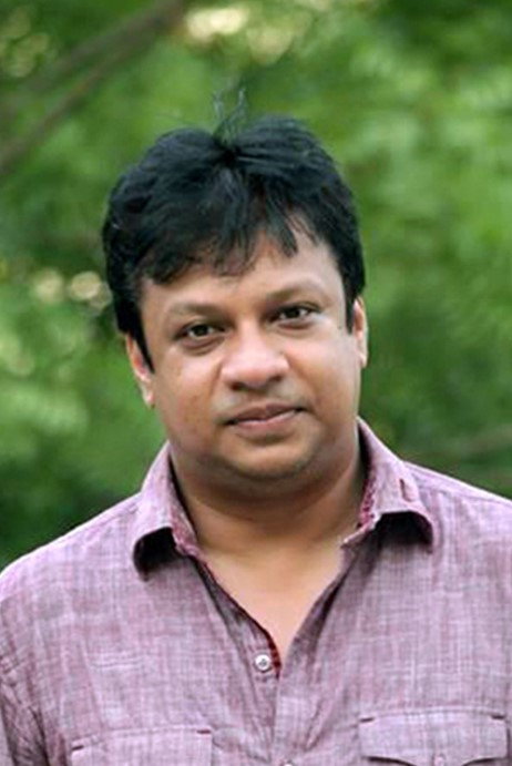 Intekhab Dinar as Chisti in Saturday Afternoon