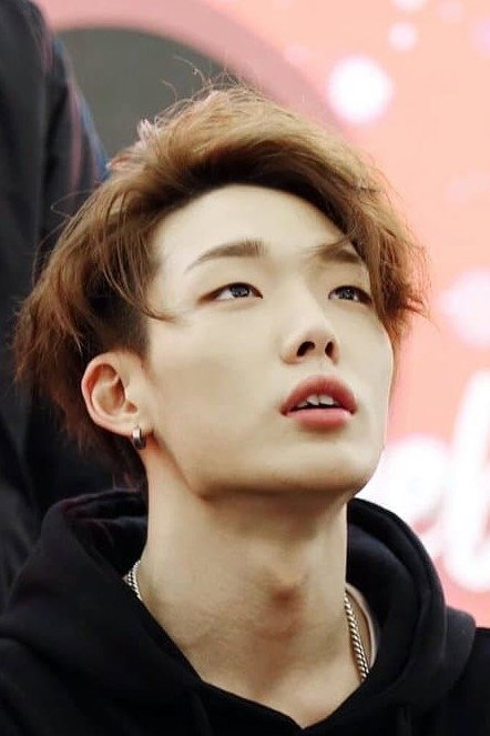 바비 as Self in Rebellious School Trip