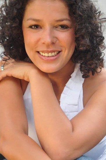 Micheline Lemos as Isabel in Menarche