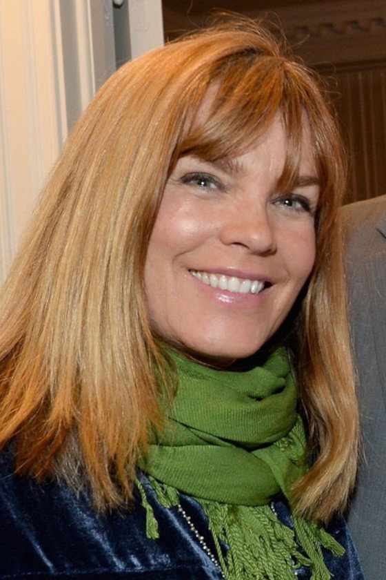 Eliza Coyle as Courtney Baker in Courting Courtney