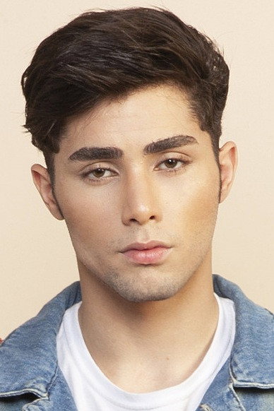 Gui Vieira as Bruno in Refollow