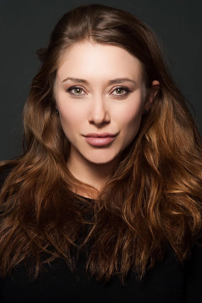 Alexandra Vino as Paisley in Don't Forget Me Tomorrow
