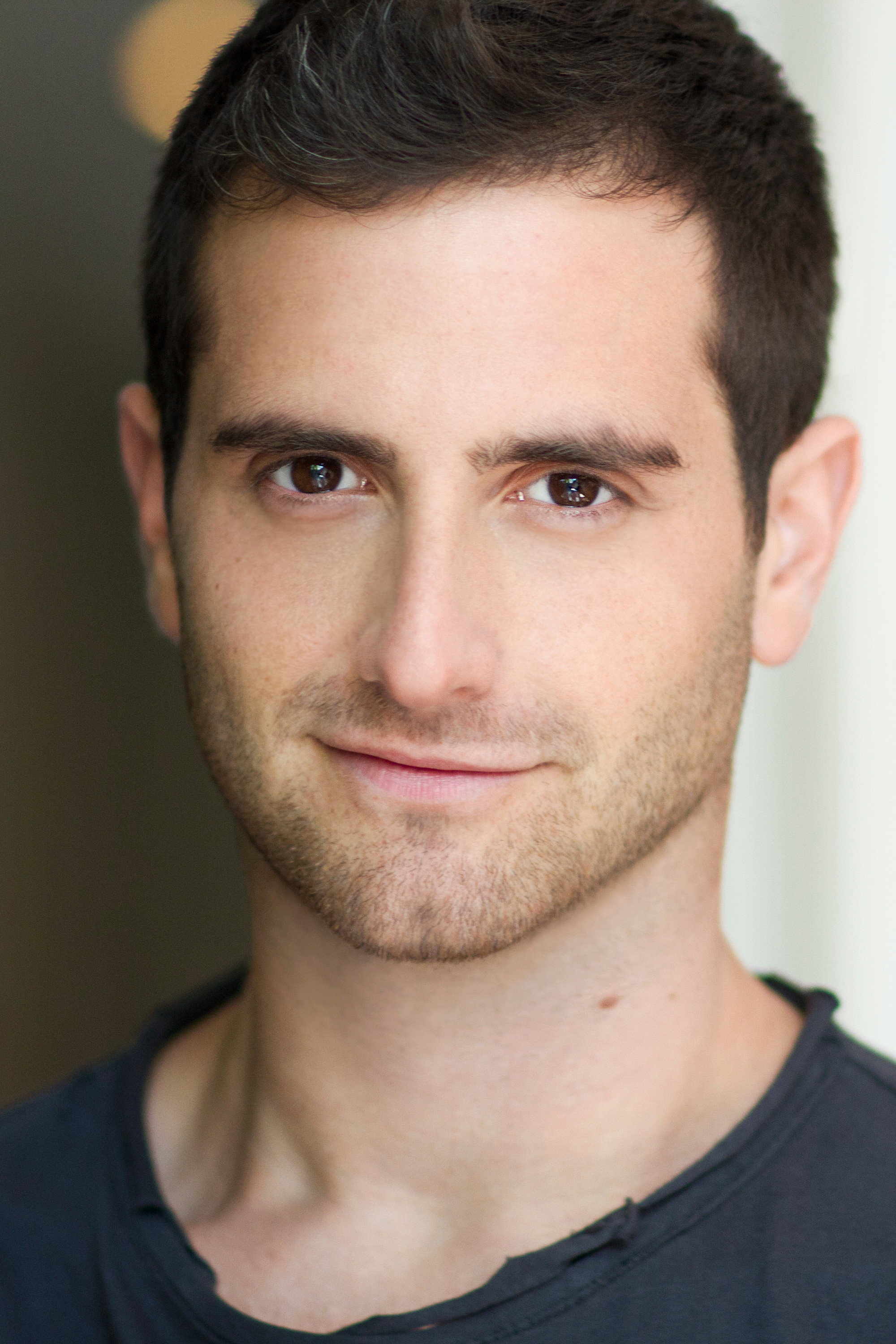 Ben Sidell as Ian Greenblatt in Complete Works