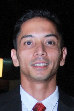 Fauzi Baadila as Bramantyo in A World Without Commas