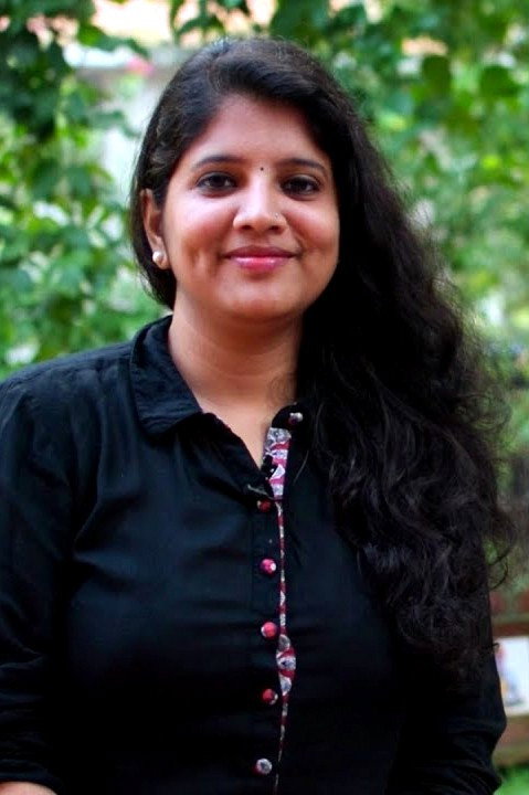 Reshma Shenoy as Arun's Sister in Y?