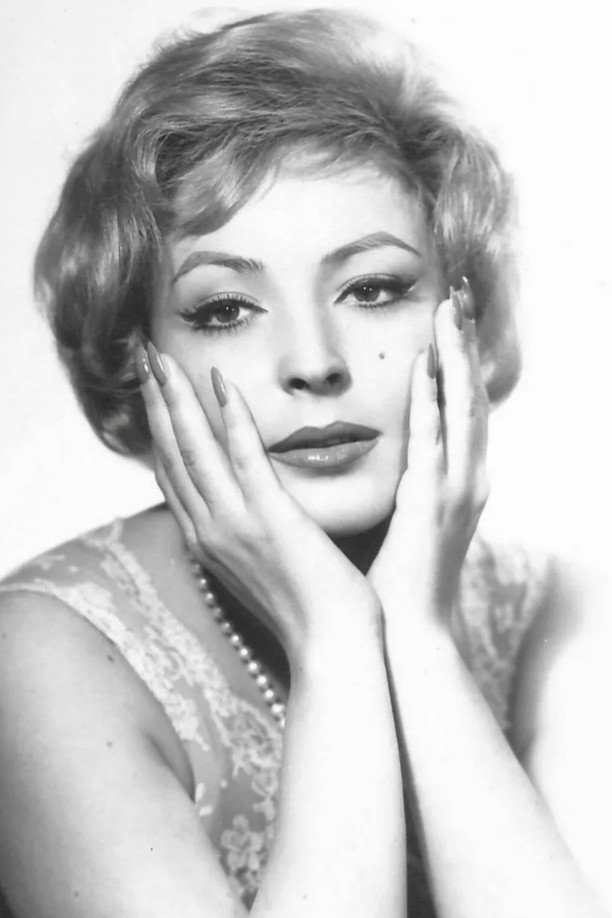 Dada Gallotti as La dentista in David