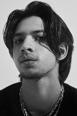 Arya Mohan as Rafi Awaludin in Temen Ngekost