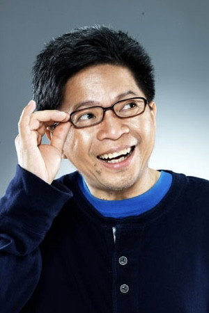Kriangkrai Amarttayakul as Dr. Wallop in The Story of X-Circle