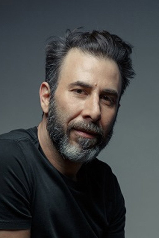 Danilo Grangheia as Vizinho 4 in Bird Boy