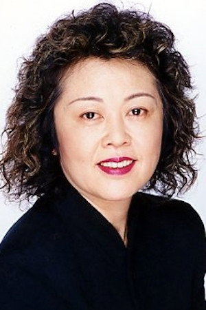 中谷ゆみ as Tsubomi Yuri (voice) in Lalabel