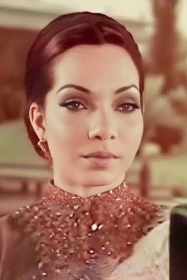Tita Muñoz as Ninay in The Stepmother
