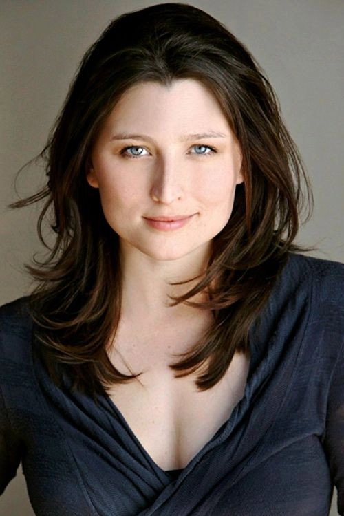 Taylor Treadwell as Vivian in Even After Everything