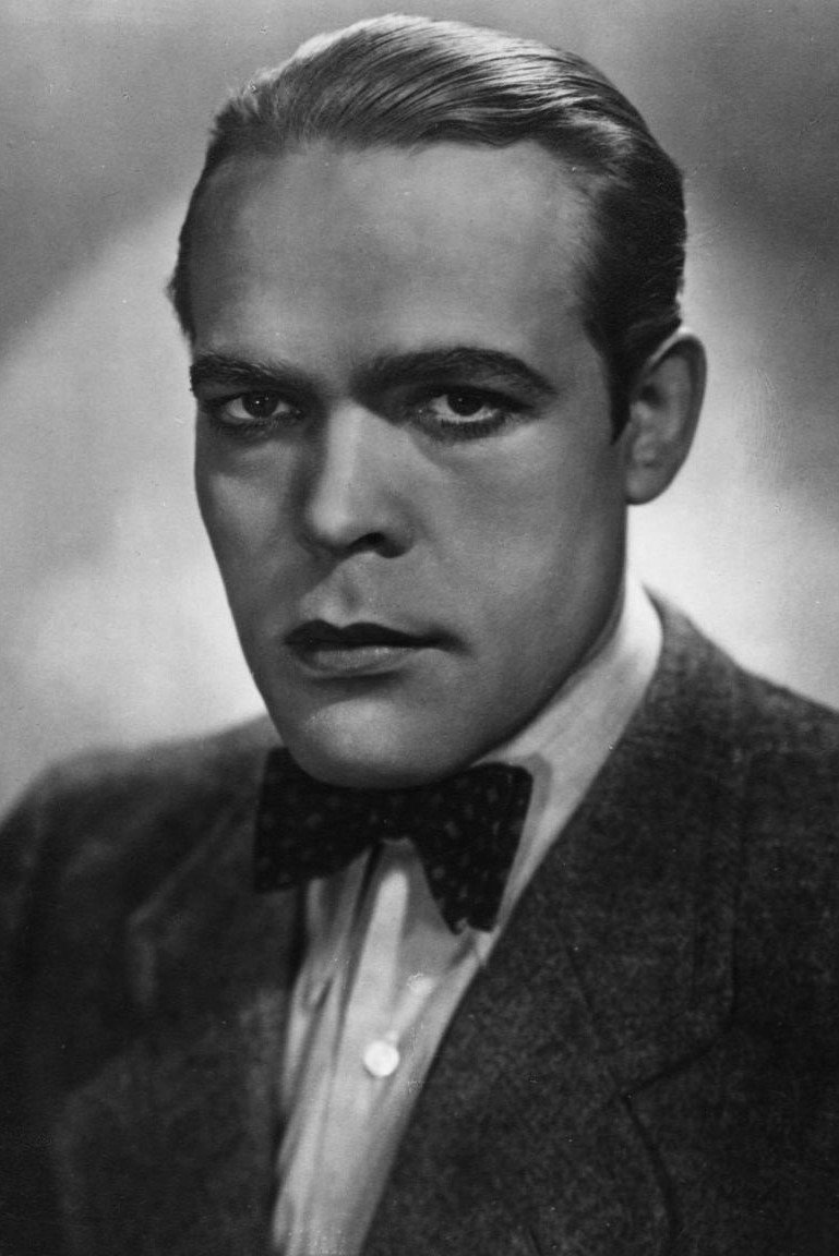 Alexander Golling as Rupprecht in Zeit zum Aufstehen