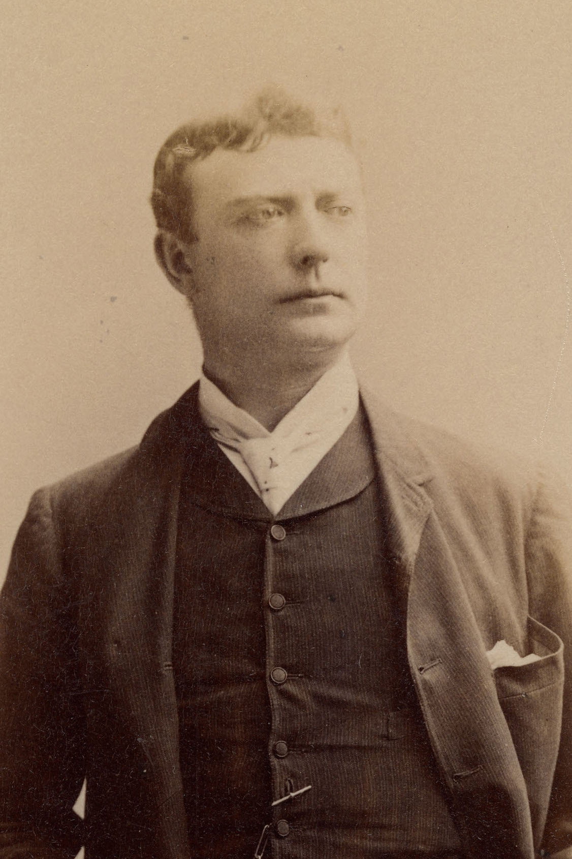 Robert B. Mantell as Raimond de Mornay in The Green-Eyed Monster
