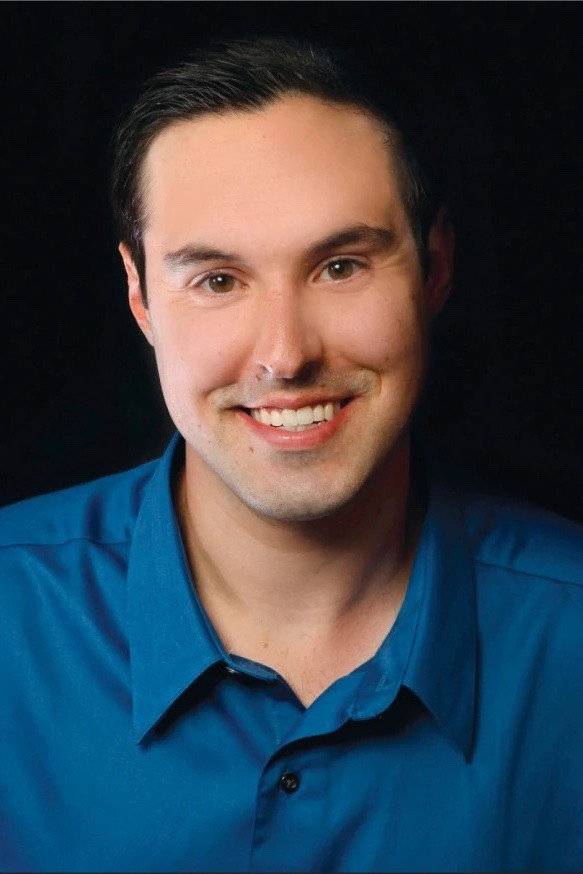 Nick Karner as Simon Weller in R.E.D.D.