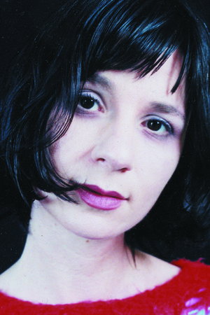 Eszter Balint as Eva in Stranger Than Paradise