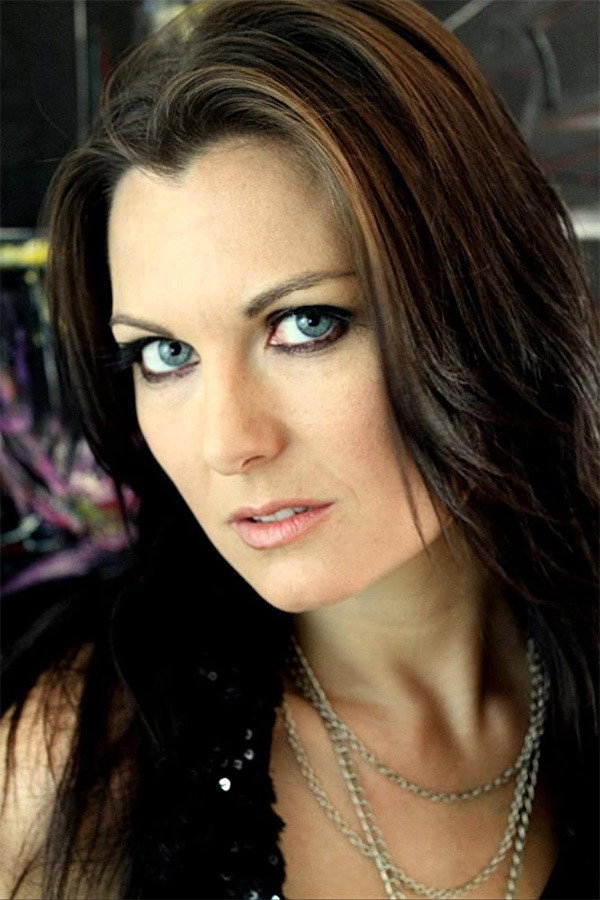 Katarina Leigh Waters as Devil Gemini in Lion-Girl