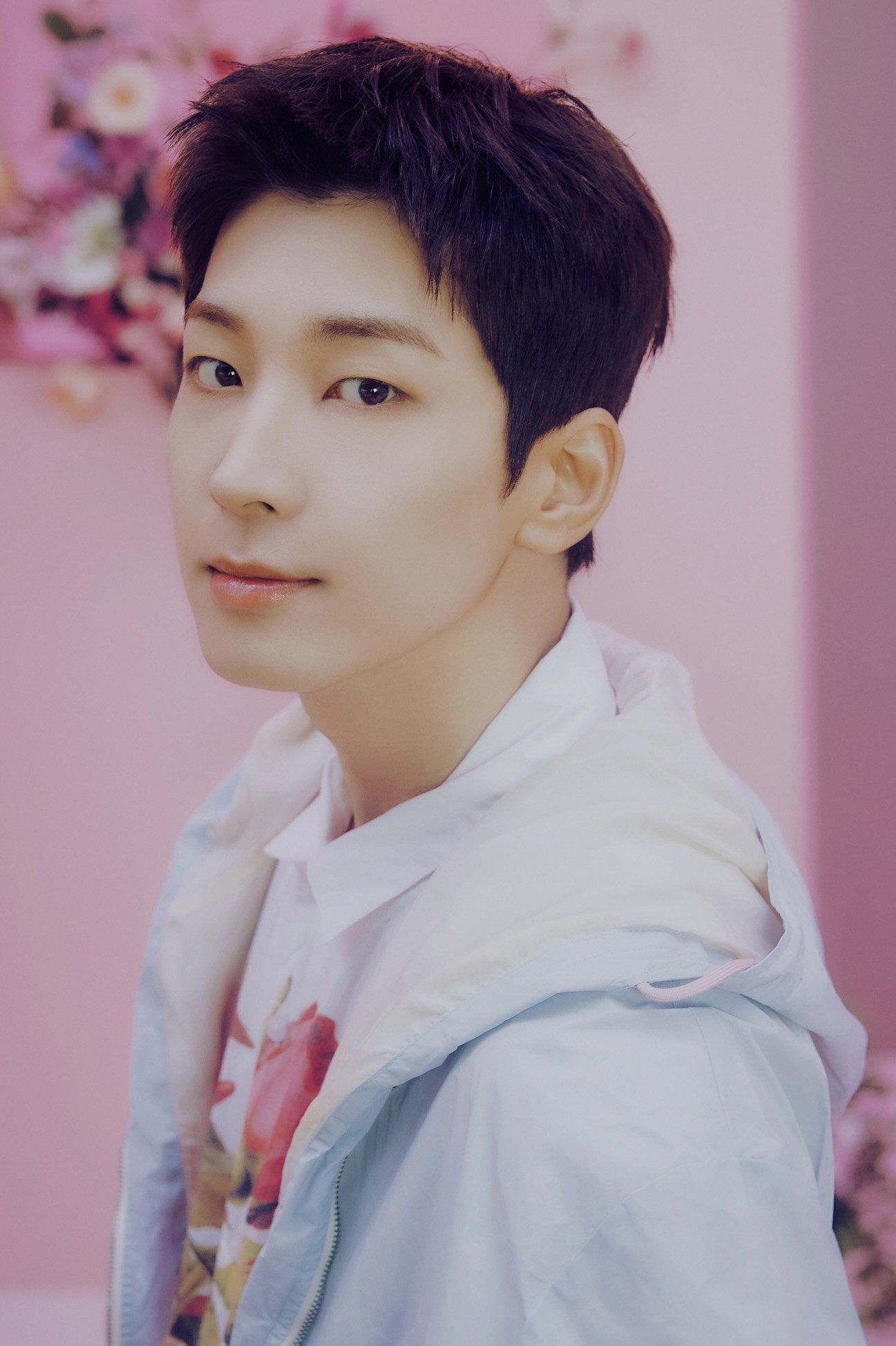 원우 as Self in NANA TOUR with SEVENTEEN