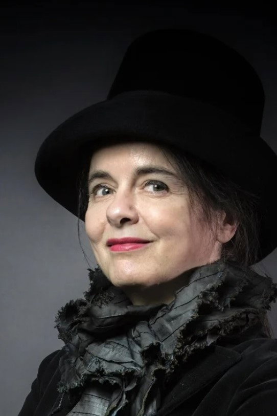 Amélie Nothomb as Self in Dorian Gray: A Portrait of Oscar Wilde