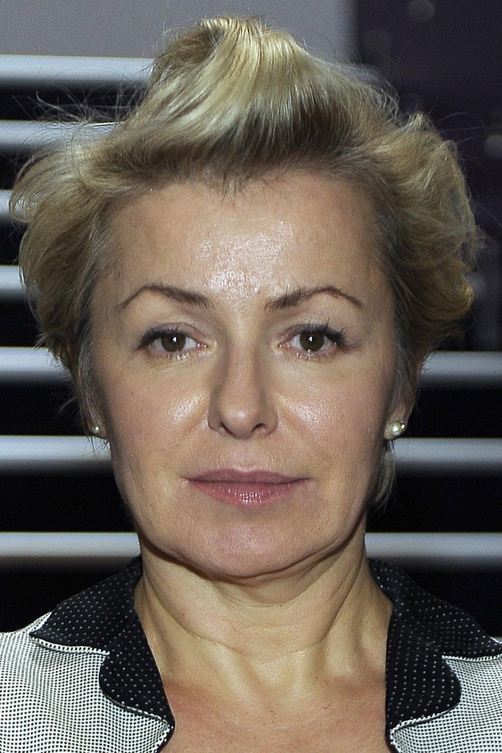 Aleksandra Konieczna as Magda Lipińska in Będziemy mieszkać razem