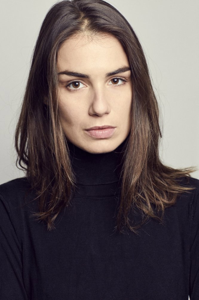 Lucia Ceracchi as Marta Mercuri in L'amore è eterno finché dura