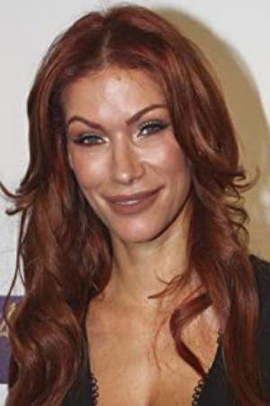 Yasmina Filali as Yvonne in Die Rote Meile