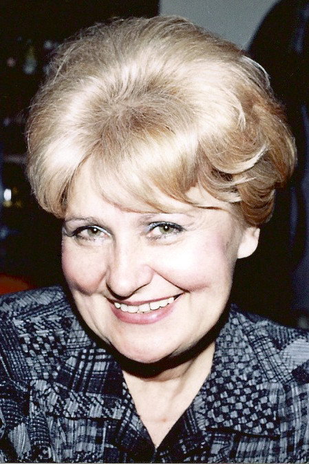 Eva Klepáčová as Růžena in Konec cesty