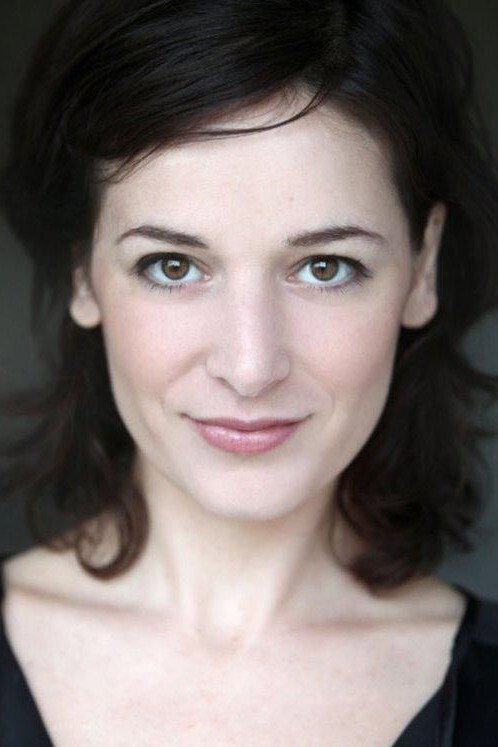 Julie Durand as Louise Coste, François's daughter in Mon meilleur ami