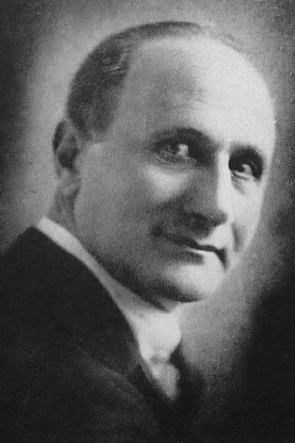 Aleksandre Jorjoliani as ilo in Papa Gigia