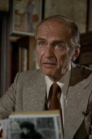 Dan Frazer as Uncle Manny in Saying Kaddish