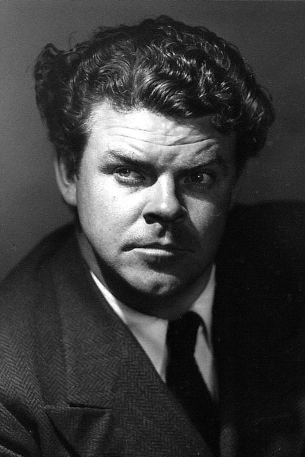 Wade Crosby as Jim Talbot in Headin' for God's Country
