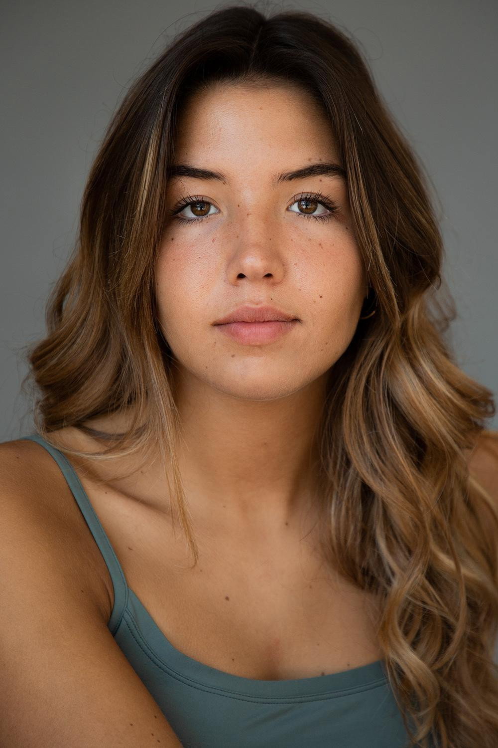 Beatriz Tomaz as Carlota in Windmill Road